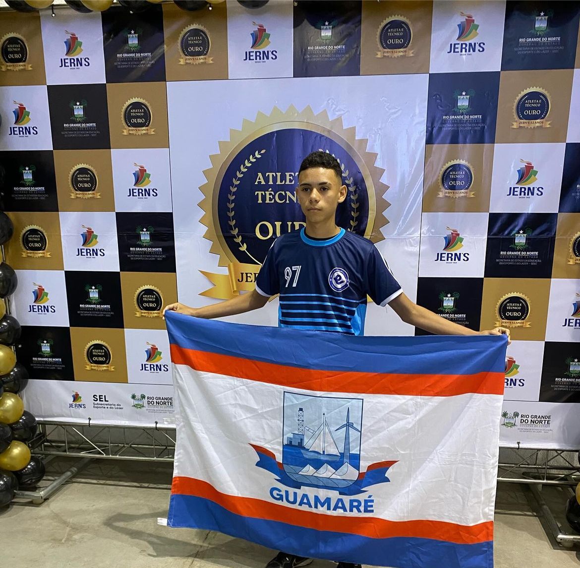 Câmara Municipal parabeniza atleta Ouro na 52ª edição dos Jern’s