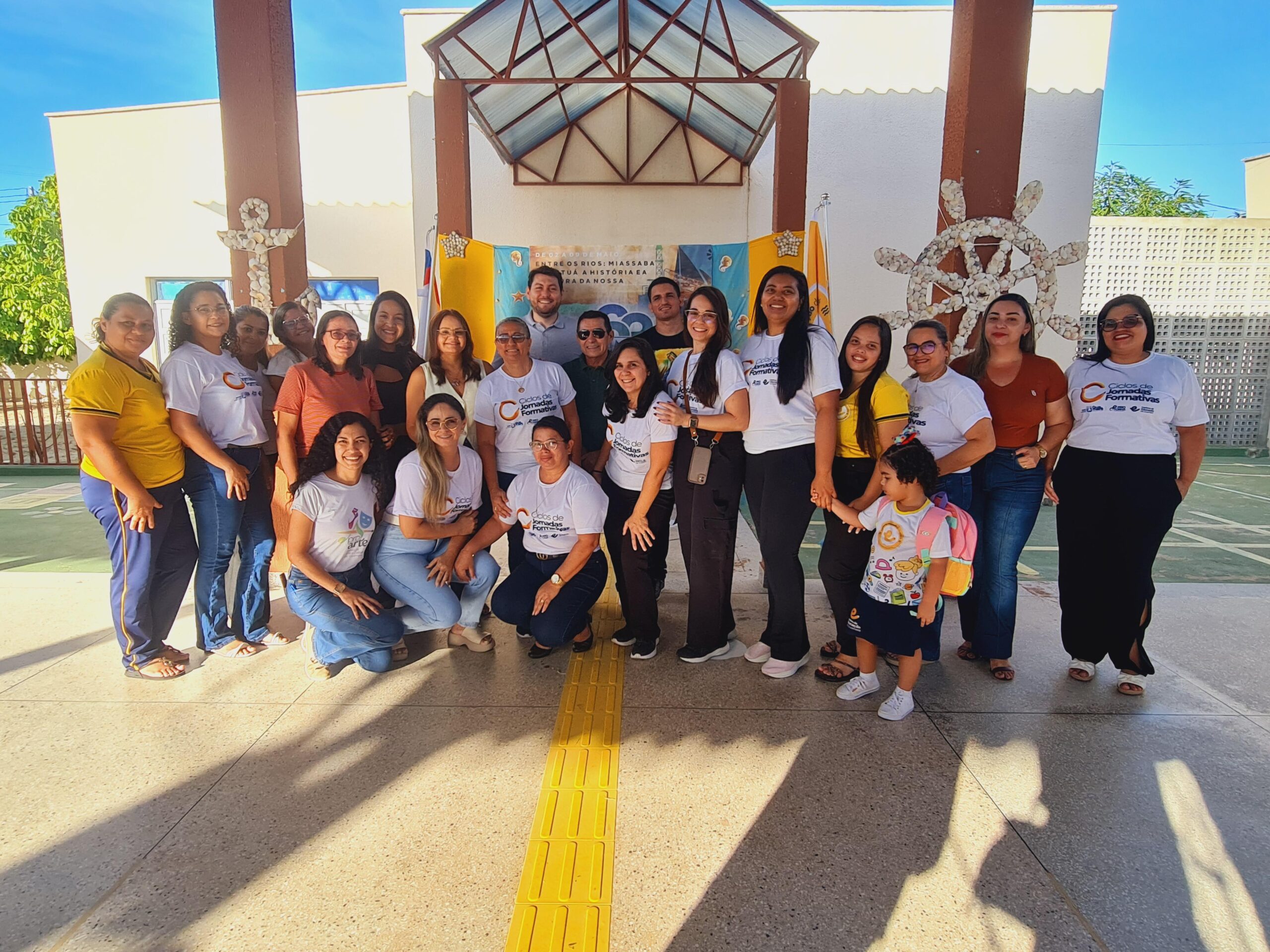 Vereadores visitam Centro de Educação Infantil Olindina Vieira da Câmara para conhecer práticas pedagógicas e políticas públicas aplicadas na educação infantil