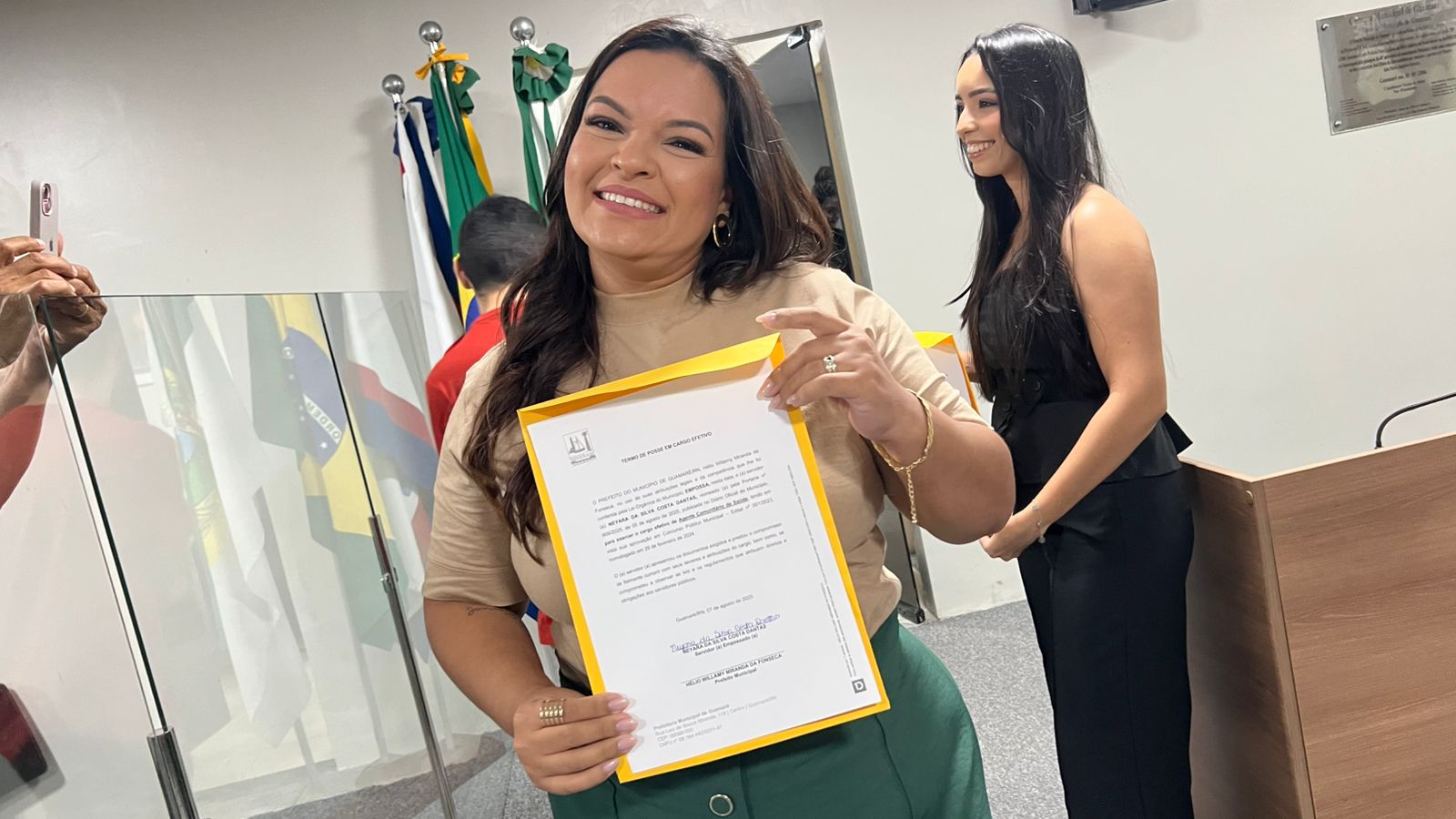 Novos servidores municipais tomam posse em cerimônia realizada na Câmara de Guamaré