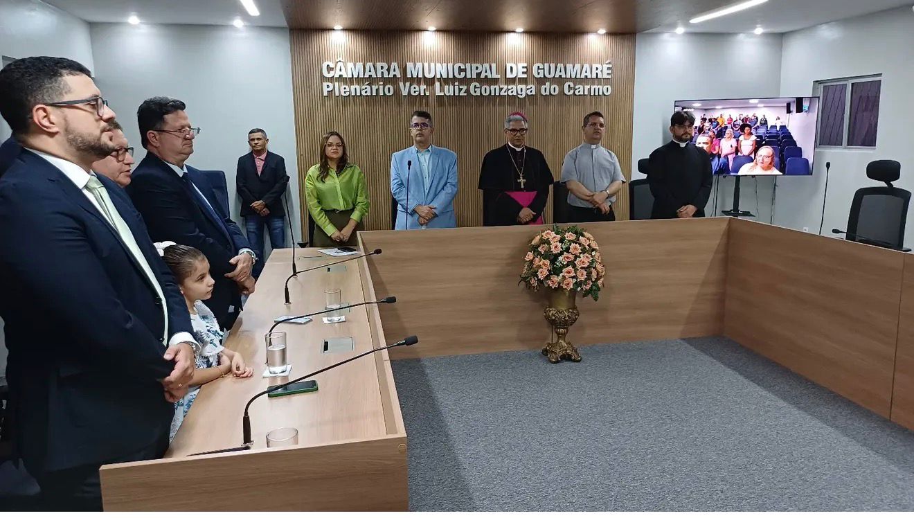 Arcebispo Metropolitano tem encontro com autoridades na Câmara de Vereadores